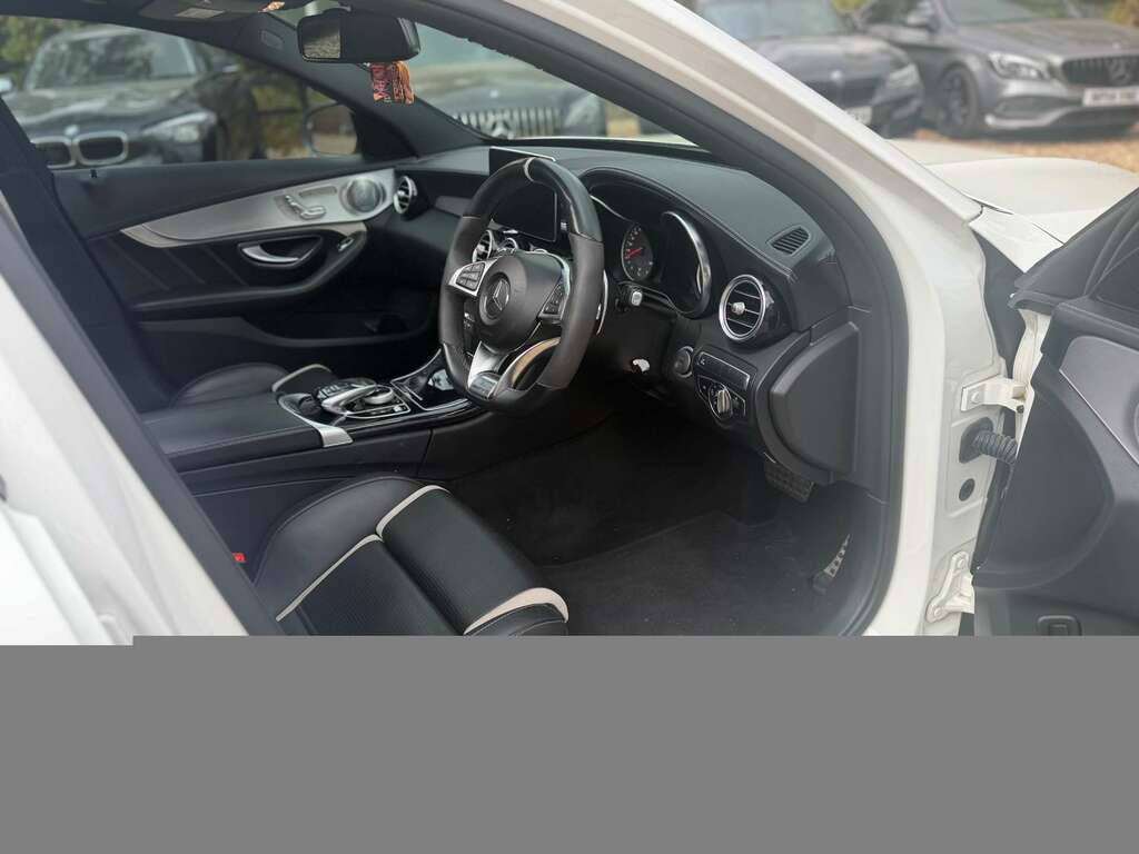 Mercedes-Benz C Class 4.0 C63 V8 Biturbo Amg S Premium Saloon Petr White