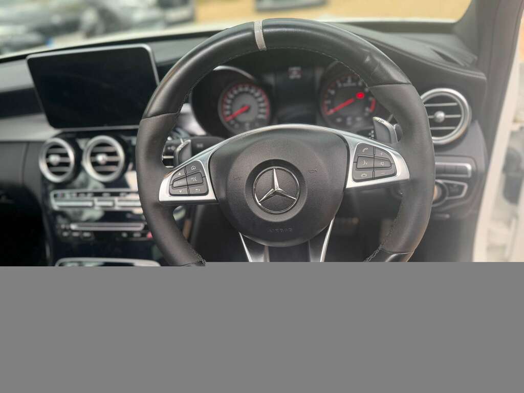 Mercedes-Benz C Class 4.0 C63 V8 Biturbo Amg S Premium Saloon Petr White #3