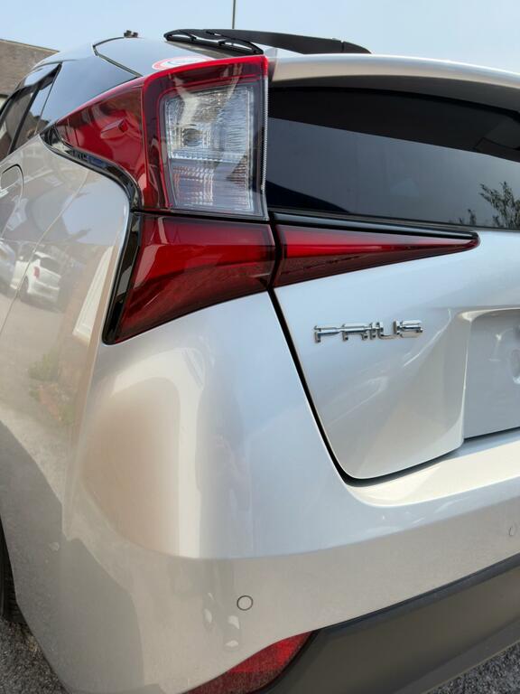 Toyota Prius Excel #8