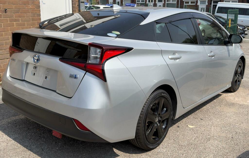 Toyota Prius 1.8 Vvt-h T4 Hatchback Hybrid Cvt Euro Silver #5
