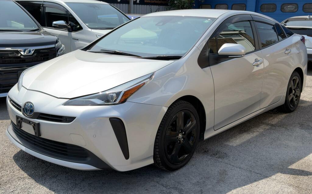 Toyota Prius 1.8 Vvt-h T4 Hatchback Hybrid Cvt Euro Silver #3