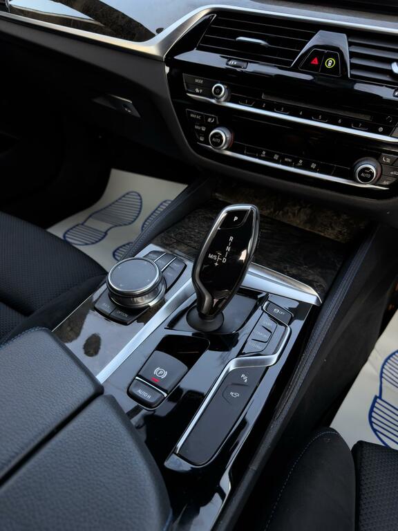 BMW 5 Series 530E M Sport Plus Pack White #17