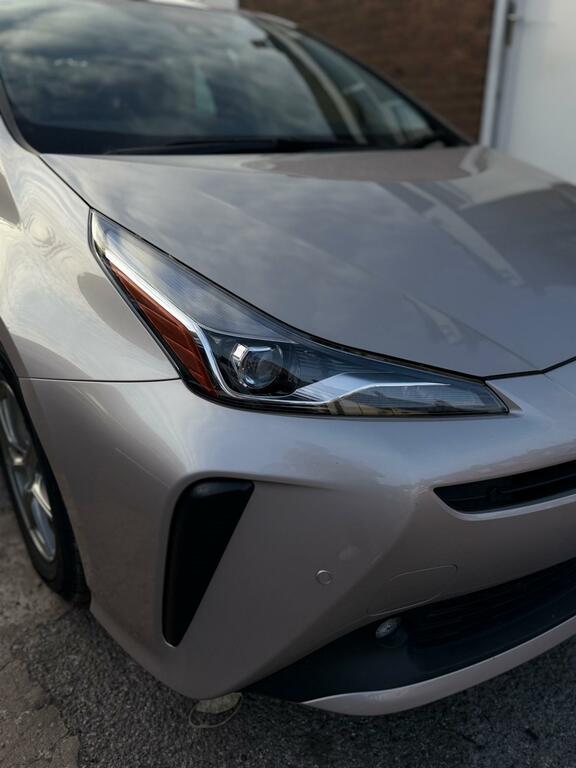 Toyota Prius 1.8L Excel White #20
