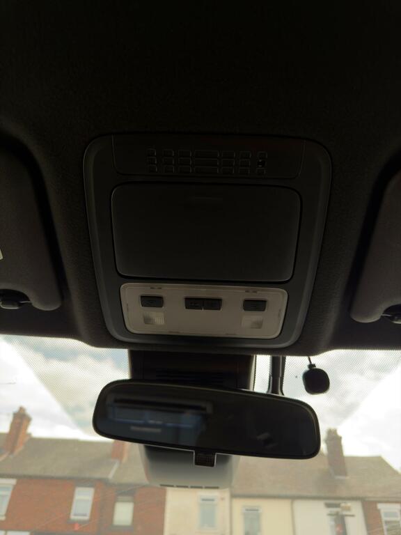 Toyota Voxy Noah Hybrid 1.8 Zwr80 Grey #19