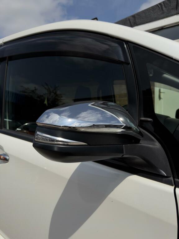 Toyota Voxy Noah Hybrid 1.8 Zwr80 Grey #27