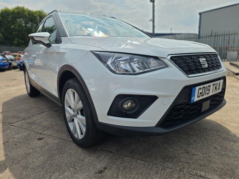 Seat Arona Tsi Se Technology GD19TKA White