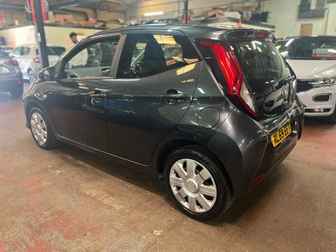 Toyota Aygo Vvt-i X-play Grey #4