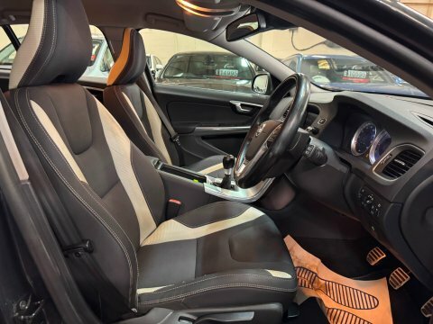 Volvo V60 Silver #8