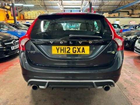 Volvo V60 Drive R-design S Grey #5