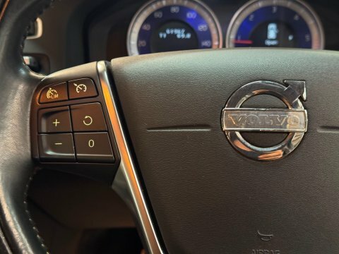 Volvo V60 Silver #25