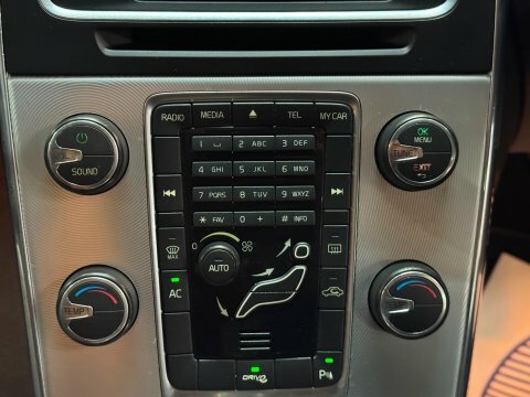 Volvo V60 Silver #27