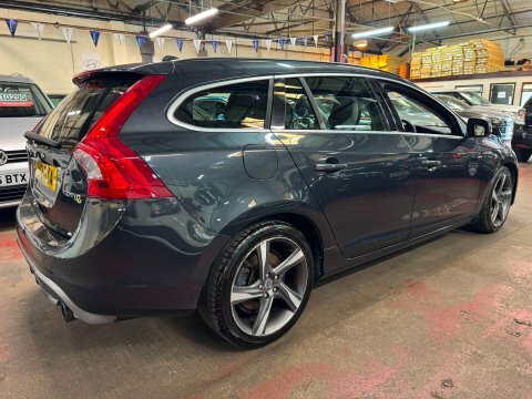 Volvo V60 Drive R-design S Grey #6