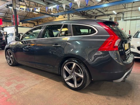 Volvo V60 Drive R-design S Grey #4