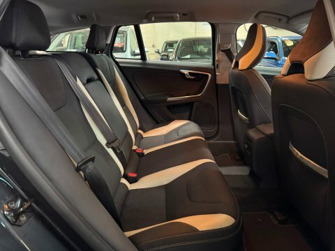 Volvo V60 Silver #15
