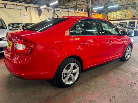 Skoda Rapid 1.6 Tdi Elegance Euro 5 Red #7