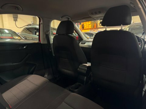 Skoda Rapid 1.6 Tdi Elegance Euro 5 Red #17