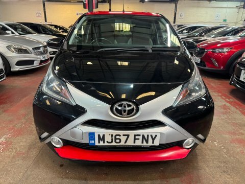 Toyota Aygo Vvt-i X-press Black #2