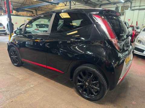 Toyota Aygo Vvt-i X-press Black #5