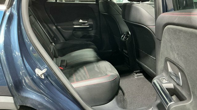 Mercedes-Benz EQA 2022 Eqa 250 66.5Kwh Amg Line Suv Aut Blue #3