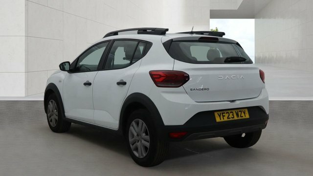 Dacia Sandero Stepway 2023 1.0 Tce Essential Hatchback Bi Fuel Manua White #2