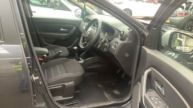Dacia Duster 2022 1.0 Tce Comfort Suv Euro 6 Grey #3