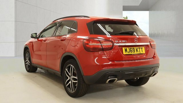 Mercedes-Benz GLA Class 2020 1.6 Gla180 Gpf Urban Edition Suv 7 Red #2