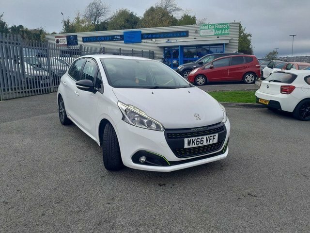 Peugeot 208 2016 1.2 Puretech Active Design Lime Hatchback White #2