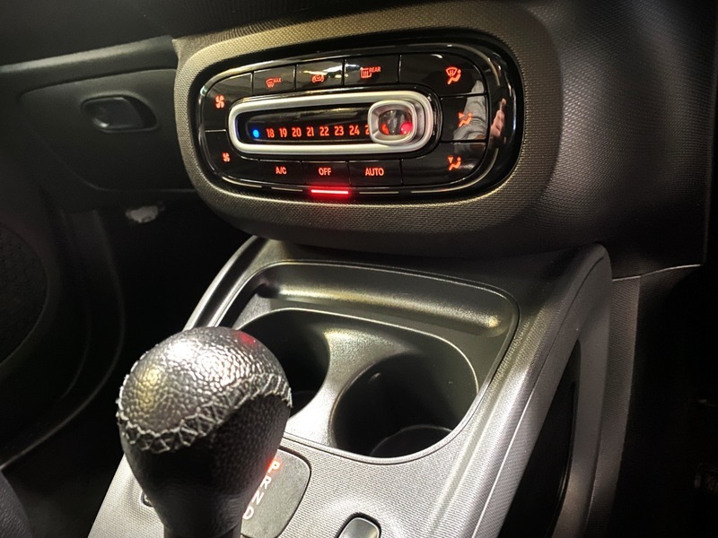 Smart Fortwo Prime Premium T Black #6