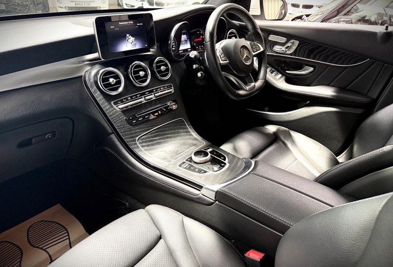 Mercedes-Benz GLC Class 250 D 4Matic Amg GC18UOK White #4
