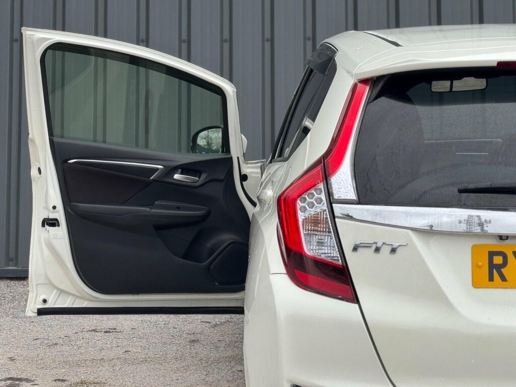 Honda Jazz Hatchback 1.3 H Ima Hs 2013 Blue #35