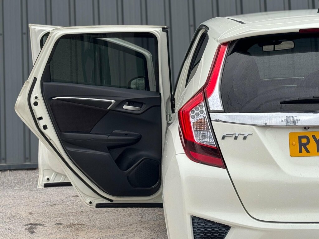 Honda Jazz Hatchback 1.3 H Ima Hs 2013 Blue #36
