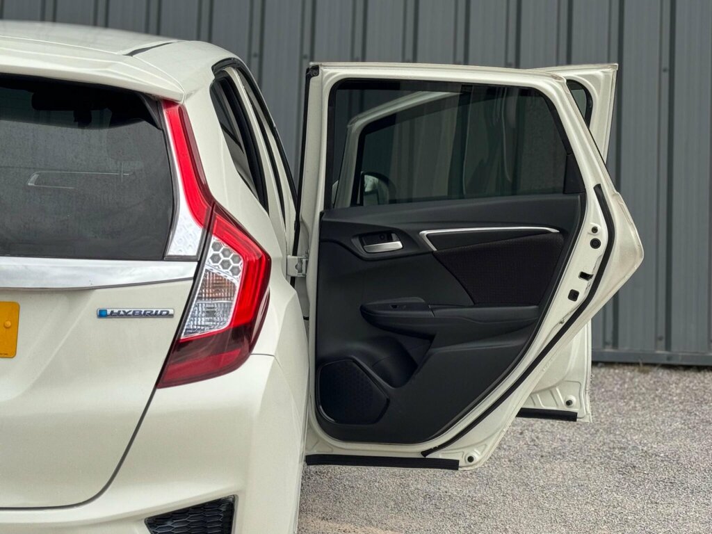 Honda Jazz Hatchback 1.3 H Ima Hs 2013 Blue #38