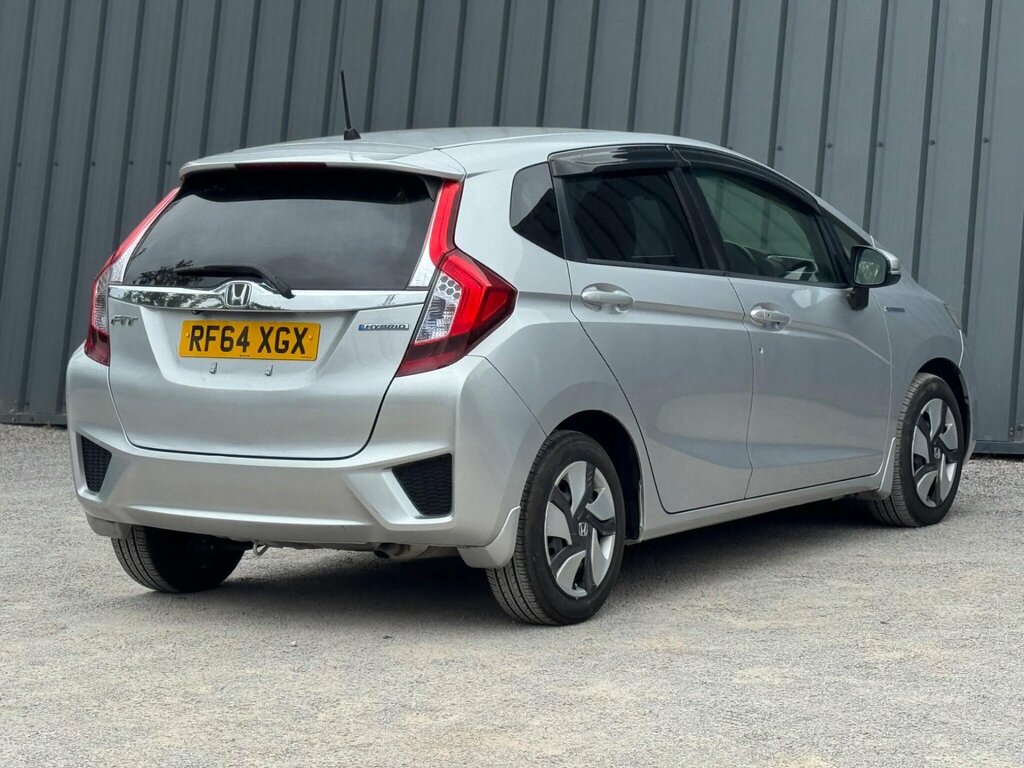 Honda Jazz 1.4L Es Plus White #16