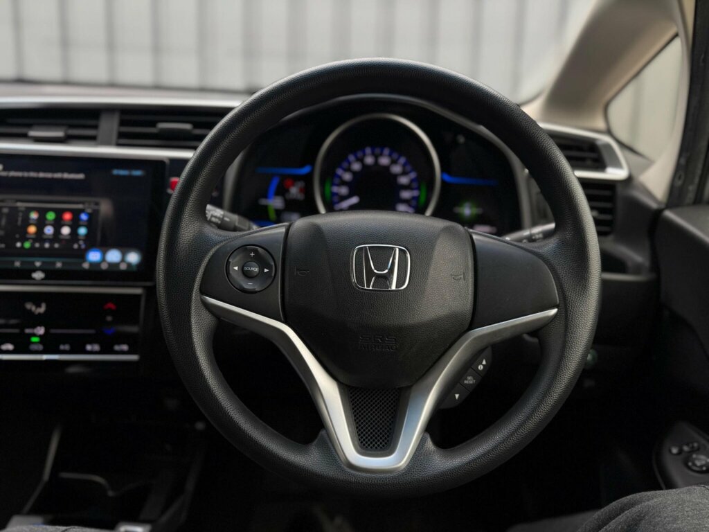 Honda Jazz 1.4L Es Plus White #25