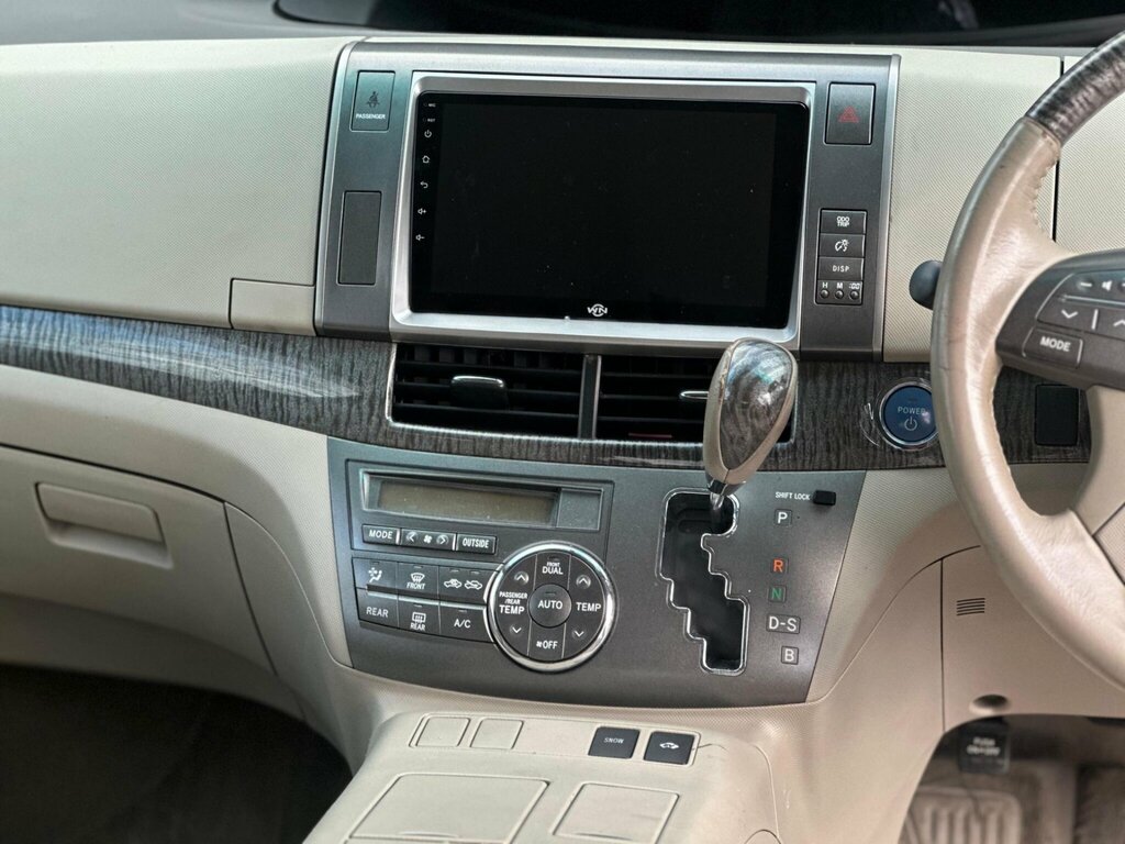 Toyota Estima -  #11