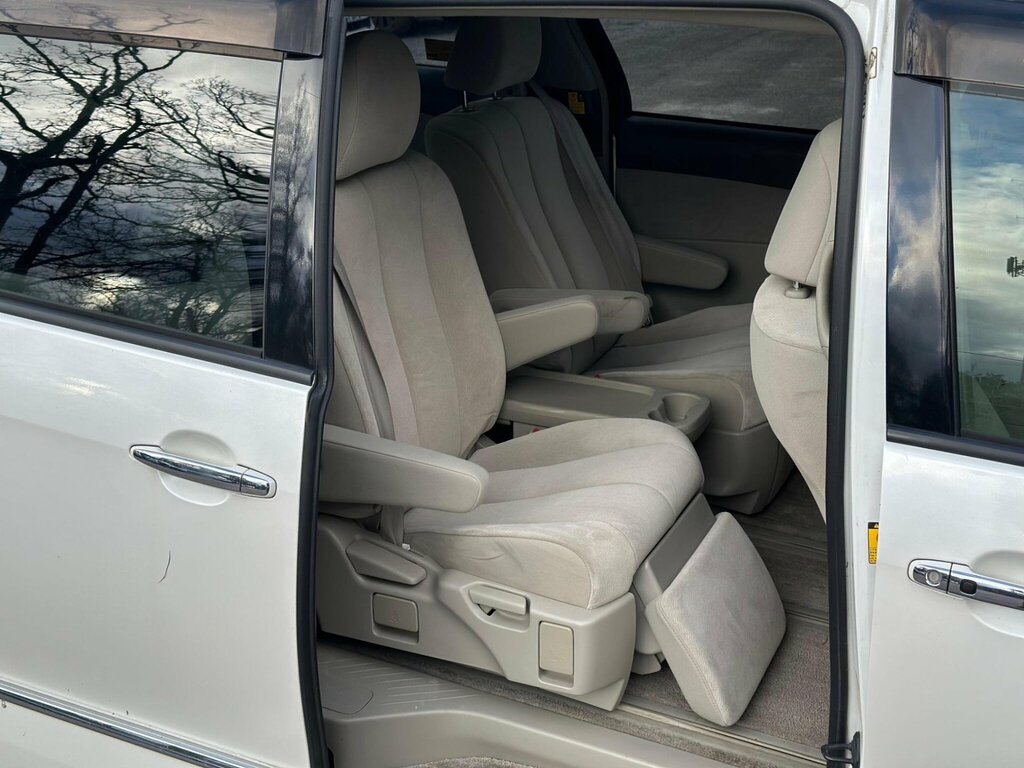 Toyota Estima -  #16