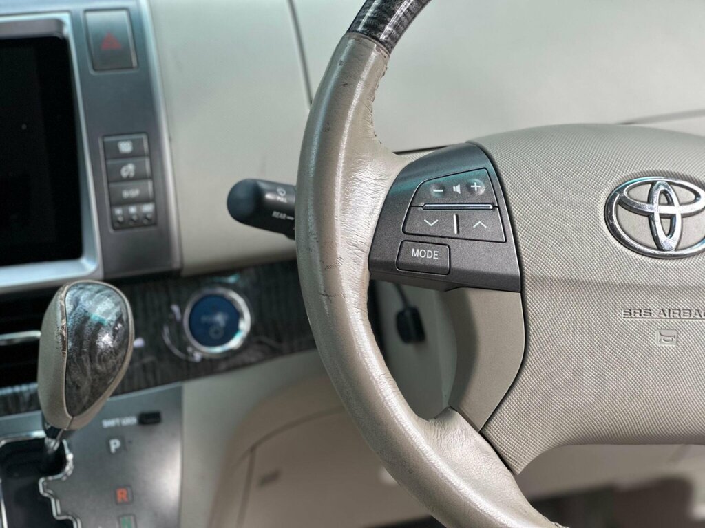 Toyota Estima -  #19