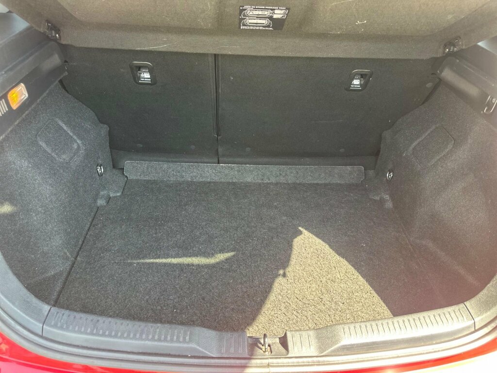 Toyota Auris 1.8L Excel Silver #40