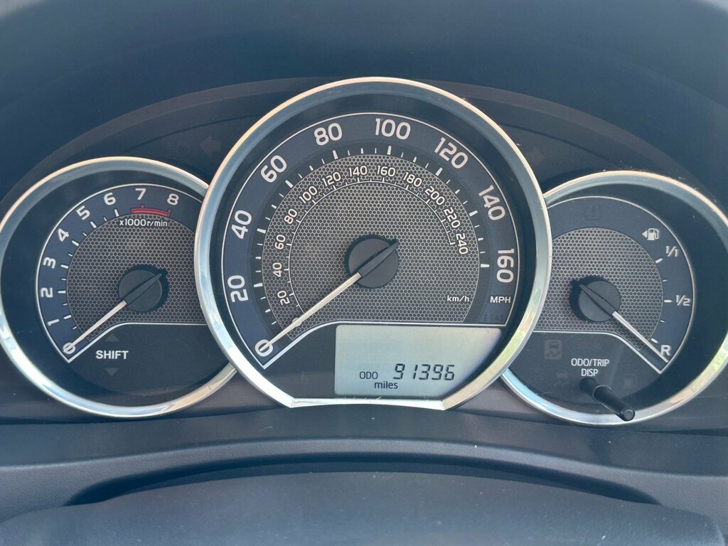 Toyota Auris 1.8L Excel Silver #39