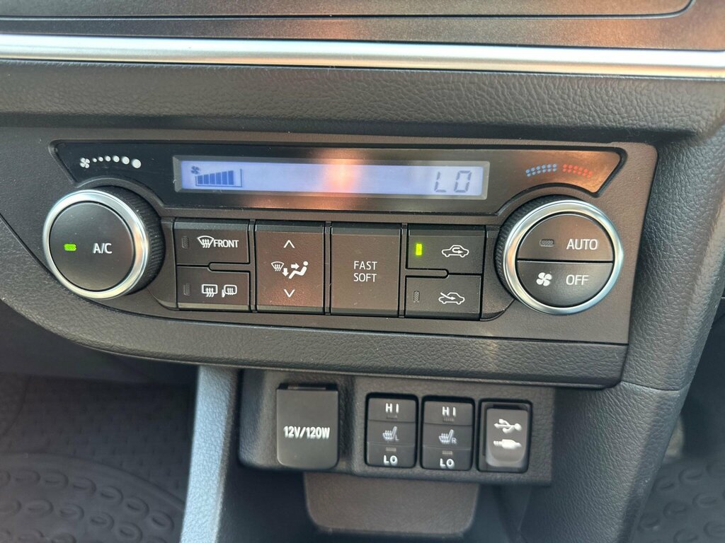 Toyota Auris 1.8L Excel Silver #18