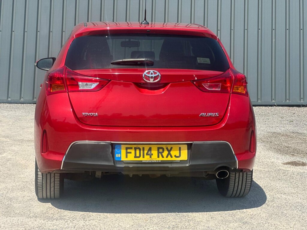 Toyota Auris 1.8L Excel Silver #8
