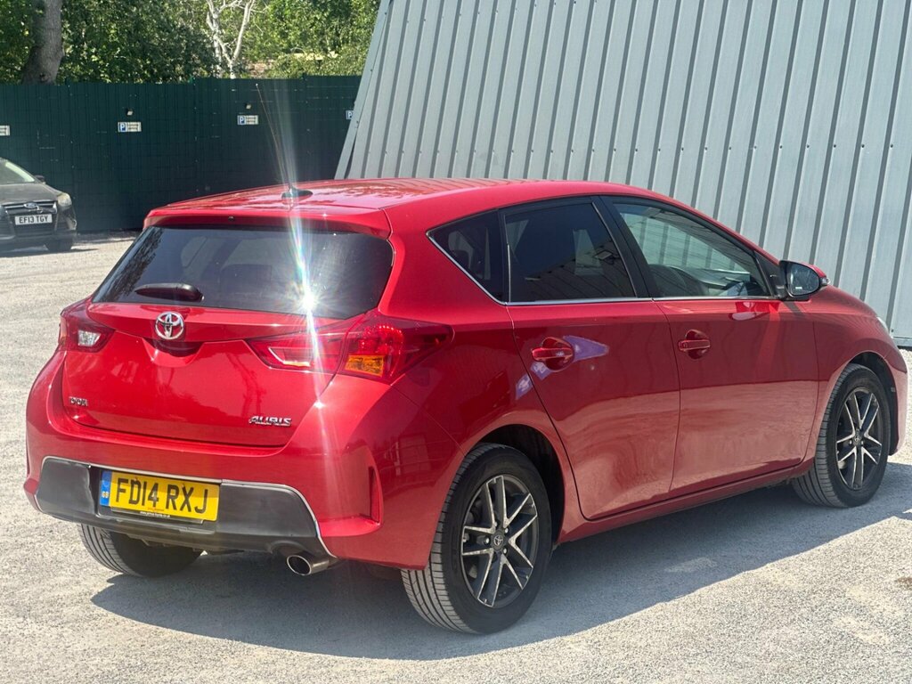 Toyota Auris 1.8L Excel Silver #10