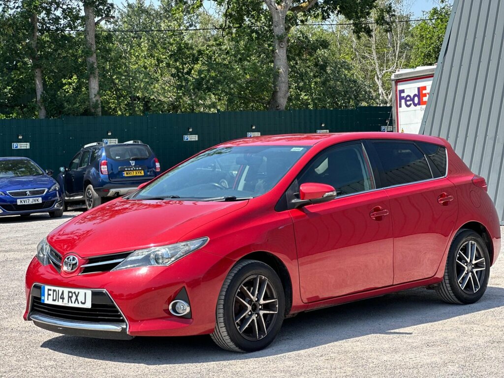 Toyota Auris 1.6 V-matic Icon Plus Euro 5 Red #2