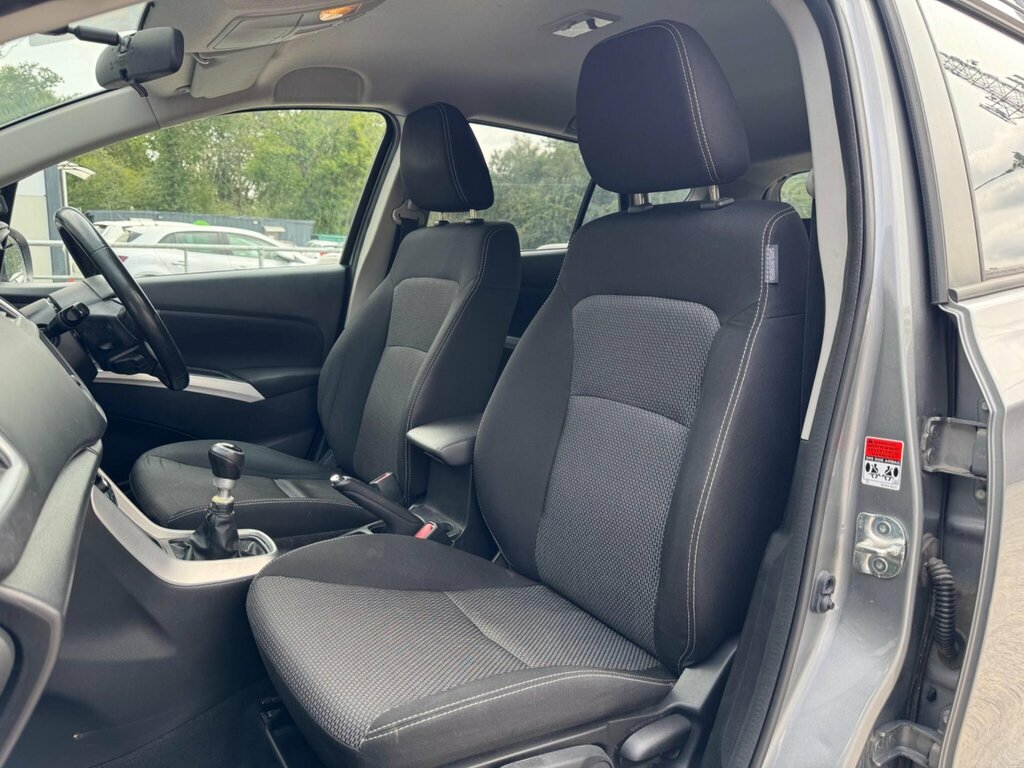 Suzuki SX4 Sz-t 5-Door White #34
