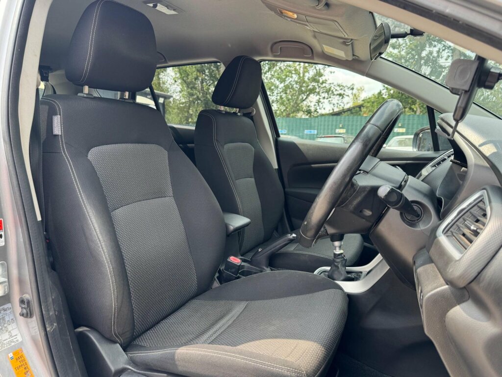 Suzuki SX4 Sz-t 5-Door White #20