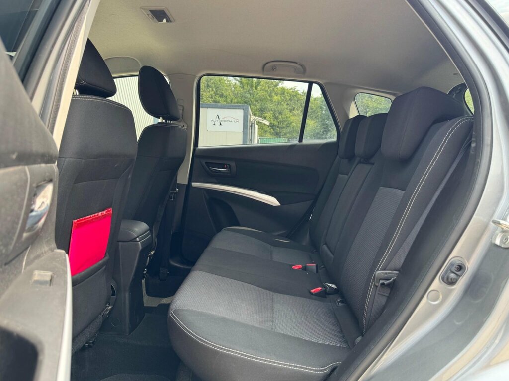 Suzuki SX4 Sz-t 5-Door White #23