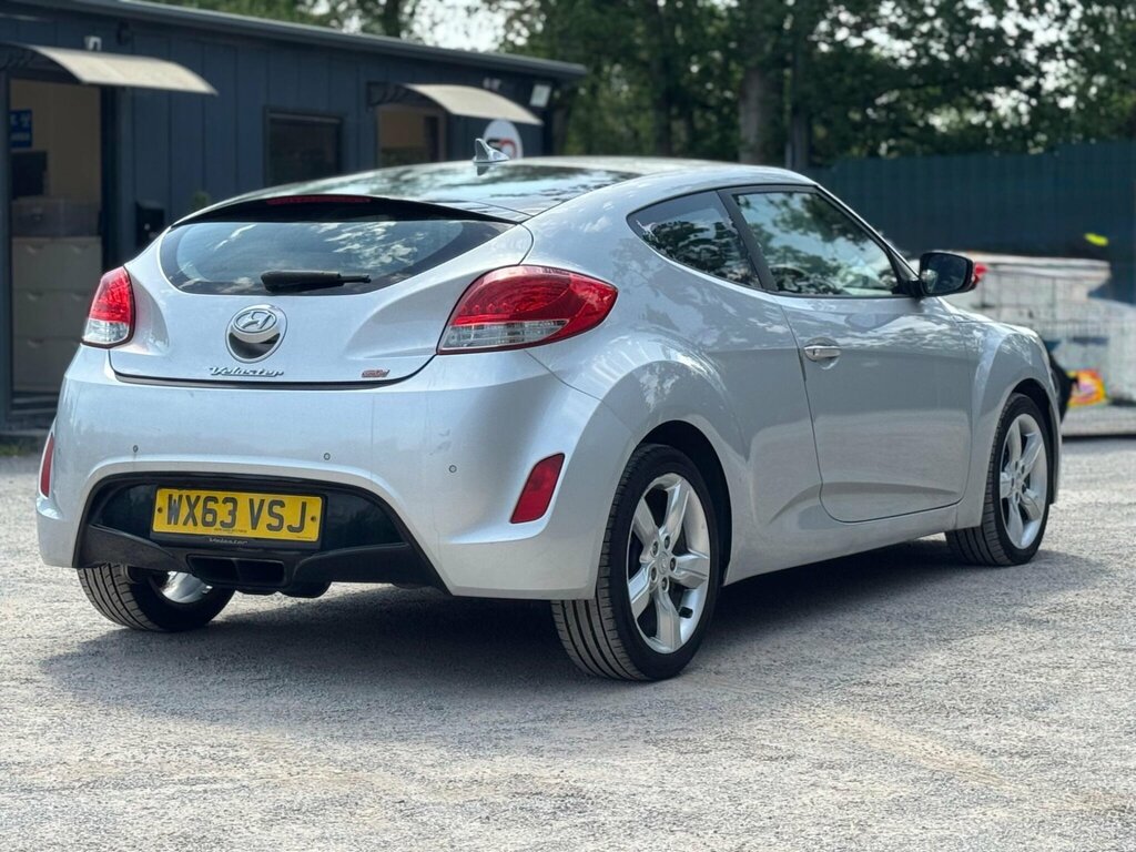 Hyundai Veloster Silver #7
