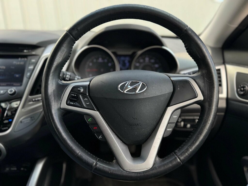 Hyundai Veloster Silver #19