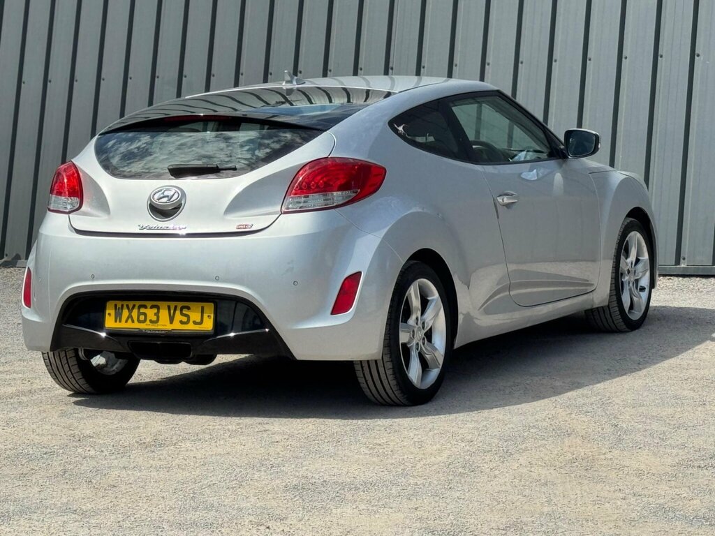 Hyundai Veloster Silver #10
