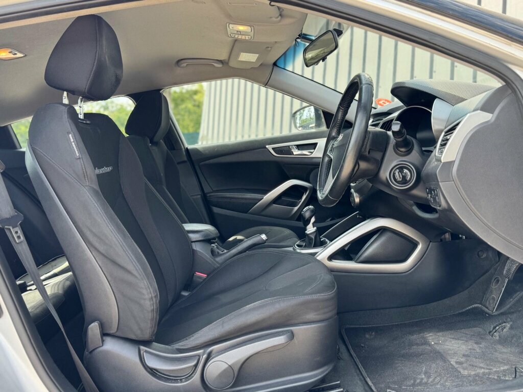 Hyundai Veloster Silver #33